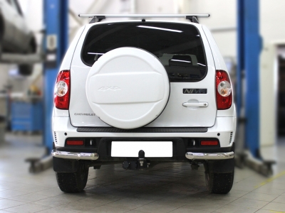 Защита заднего бампера "уголки" d-60 Технотек для Chevrolet Niva 2009 – н.в.