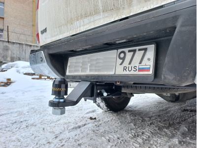 Фаркоп для DongFeng DF6 2022-н.в. съемное крепление шара под американский квадрат