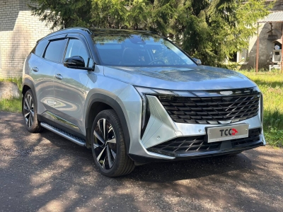 Пороги алюминиевые с пластиковой накладкой (карбон серые) 1820 мм для Geely Atlas 2023-н.в.