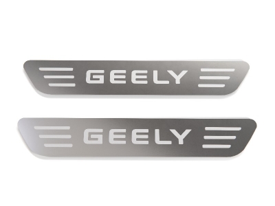 Накладки на пластиковые пороги (лист шлифованный надпись Geely) 2шт ТСС для Geely Monjaro 2.0 4WD 2021 – н.в.