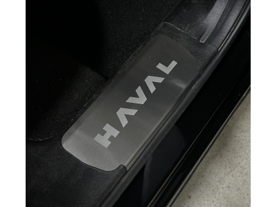 Накладки на пластиковые пороги (лист шлифованный надпись Haval) 4шт для Haval F7X (2.0L 4WD) 2025-н.в.