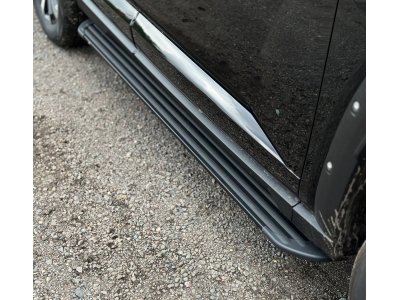 Пороги алюминиевые "Slim Line Black" 1820 мм для Haval H7 2.0 4WD 2024-н.в.