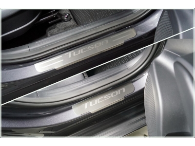 Накладки на пороги (лист шлифованный надпись Tucson) 4 шт ТСС для Hyundai Tucson 2020 – н.в.