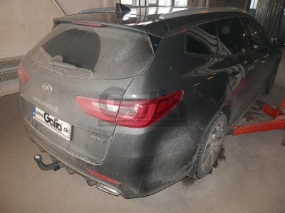 Фаркоп оцинкованный для Kia Optima SW универсал, кроме дизель, кроме гибрид 2015-2020 быстросъемное крепление шара