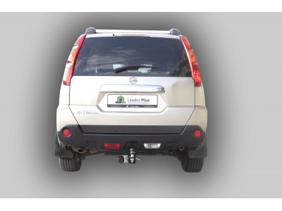 Фаркоп для Nissan X-Trail T31 2007-2014 съемное крепление шара под американский квадрат
