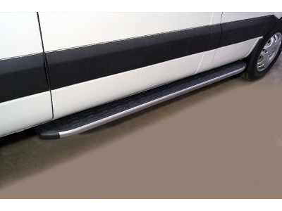 Порог алюминиевый с пластиковой накладкой (карбон серебро) 2020 мм (правый) ТСС для Sollers Atlant 2023 – н.в.