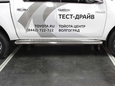 Пороги с листом d-60 для Toyota Fortuner 2020-н.в.