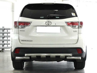 Защита заднего бампера d-60 с накладками для Toyota Highlander 2014-2016