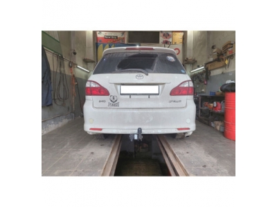 Фаркоп для Toyota Ipsum (ACM21, ACM26) 2001-2009, Toyota Avensis Verso 2001-2009 крепление шара на двух болтах