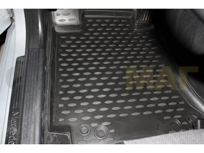 Коврики в салон полиуретан 4 штуки Element для Mercedes-Benz C-Class W204 2007-2015