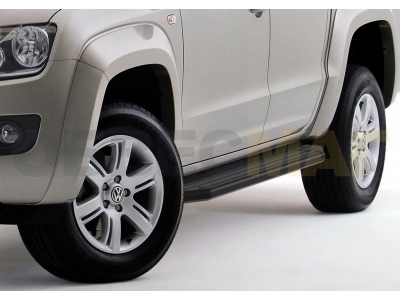 Пороги алюминиевые Rival Black для Volkswagen Amarok 2010-2021