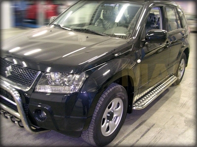 Пороги с площадкой алюминиевый лист 43 мм на 5 дверей Технотек для Suzuki Grand Vitara 2010-2012