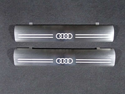 Накладка на задний бампер шлифованный лист надпись S-Line ТСС для Audi Q5 2008-2016