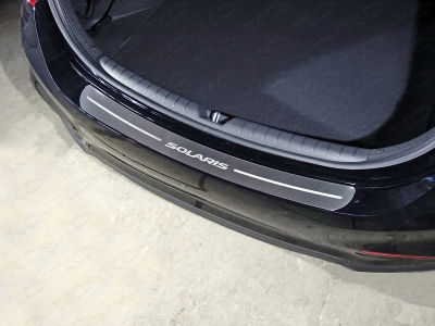 Накладка на задний бампер шлифованный лист надпись Solaris ТСС для Hyundai Solaris 2018-2020