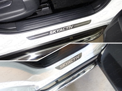 Накладки на пороги шлифованный лист надпись Skyactiv 4 штуки ТСС для Mazda CX-5 2018-2021