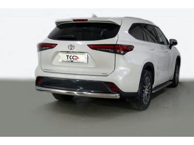 Защита заднего бампера овальная 75х42 мм ТСС для Toyota Highlander 2020-2021