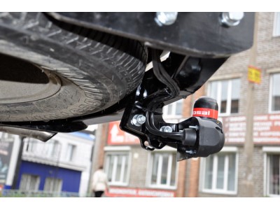 Фаркоп Bosal на 4х4 для Mitsubishi Pajero Sport 2008-2020 4166-A