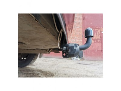 Фаркоп для Toyota Corolla E120 седан 2000-2006 крепление шара на двух болтах