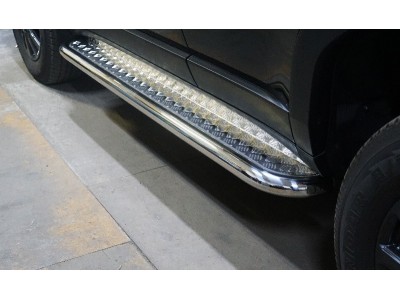 Пороги с площадкой 60,3 мм для Toyota Land Cruiser 250 Prado 2024-н.в.