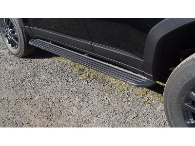 Пороги алюминиевые "Slim Line Black" 1720 мм для Toyota Land Cruiser 250 Prado 2024-н.в.