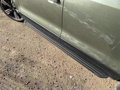 Пороги алюминиевые "Slim Line Black" 2020 мм для Rox 01 2024-н.в.