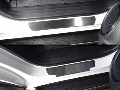Накладки на пороги шлифованный лист 4 штуки ТСС для Toyota Fortuner 2017-2021