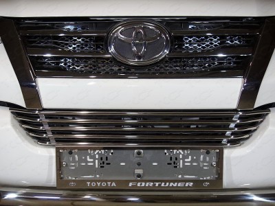 Рамка номерного знака комплект ТСС для Toyota Fortuner 2017-2020