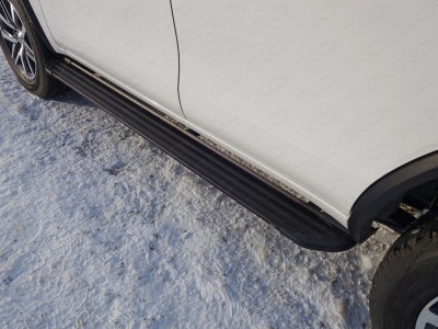 Пороги алюминиевые Slim Line Black ТСС для Toyota Fortuner 2017-2021