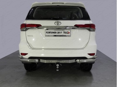 Защита задняя двойные уголки 76-42 мм ТСС для Toyota Fortuner 2017-2020