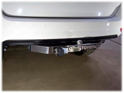 Фаркоп ТСС надпись Toyota для Toyota Fortuner 2015-2021