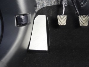 Накладка площадки левой ноги лист алюминий 4 мм для Mitsubishi ASX № MITSASX17-24
