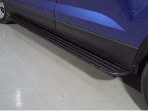 Пороги алюминиевые "Slim Line Black" 1780 мм для Volkswagen Taos 2020 – н.в. VWTAO21-27B