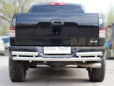 Защита заднего бампера двойная со ступенькой 76-76 мм для Toyota Tundra 2014-2021