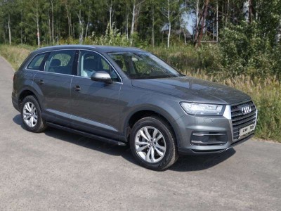 Пороги алюминиевые ТСС с накладкой чёрные для Audi Q7 2015-2021