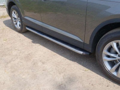 Пороги алюминиевые ТСС с накладкой серебристые для Audi Q7 2015-2021
