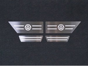 Накладки на пластиковые пороги задние лист шлифованный лотип VW 4 шт для Volkswagen Teramont № VWTER18-11