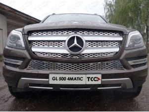 Рамка номерного знака Mercedes-Benz GL 500 4MATIC (комплект)