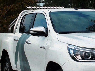 Защита кузова пикапа с фарой 75х42 мм ТСС для Toyota Hilux 2015-2021