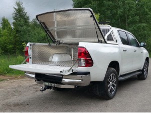 Защита кузова и заднего стекла с фарой для крышки 75х42 мм для Toyota Hilux № TOYHILUX15-55