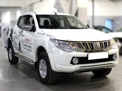 Пороги с площадкой алюминиевый лист 60 мм Технотек для Mitsubishi L-200 2006-2014