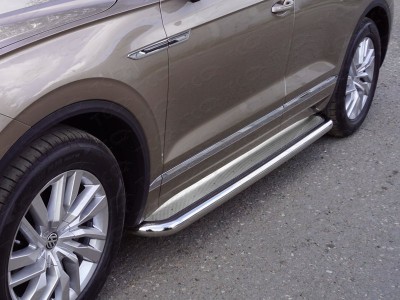 Пороги с площадкой нержавеющий лист 60 мм ТСС для Volkswagen Touareg 2018-2021