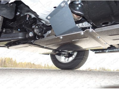 Защита КПП ТСС алюминий 4 мм для Mitsubishi Pajero 4 2006-2021