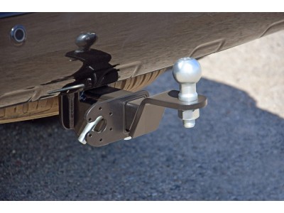 Фаркоп для Toyota Land Cruiser 200, в т.ч. TRD 2007-2021, Lexus LX 2016-2022 съемное крепление шара под американский квадрат