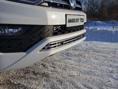 Накладка решётки радиатора без парктроников 12 мм ТСС для Volkswagen Amarok 2016-2021