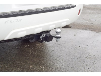 Фаркоп для Nissan Pathfinder 2004-2014 съемное крепление шара под американский квадрат