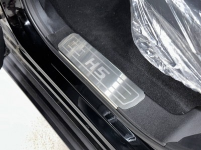 Накладки на пластиковые пороги (лист шлифованный надпись H5) 4шт для Haval H5 Diesel 4WD 2024-н.в.