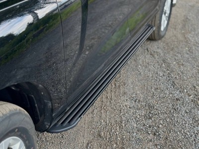 Пороги алюминиевые "Slim Line Black" 2120 мм для Haval H5 Diesel 4WD 2024-н.в.