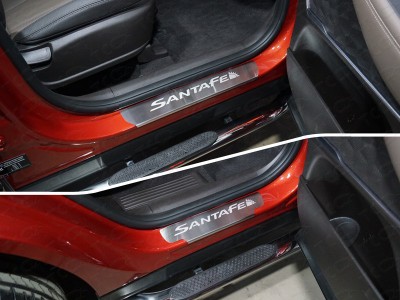 Накладки на пороги шлифованный лист надпись Santa Fe 4 штуки для Hyundai Santa Fe 2018-2021