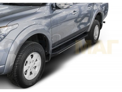 Пороги алюминиевые Rival Black для Mitsubishi L200 2006-2021