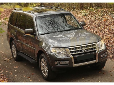 Пороги алюминиевые Rival Black New для Mitsubishi Pajero 4 2006-2021